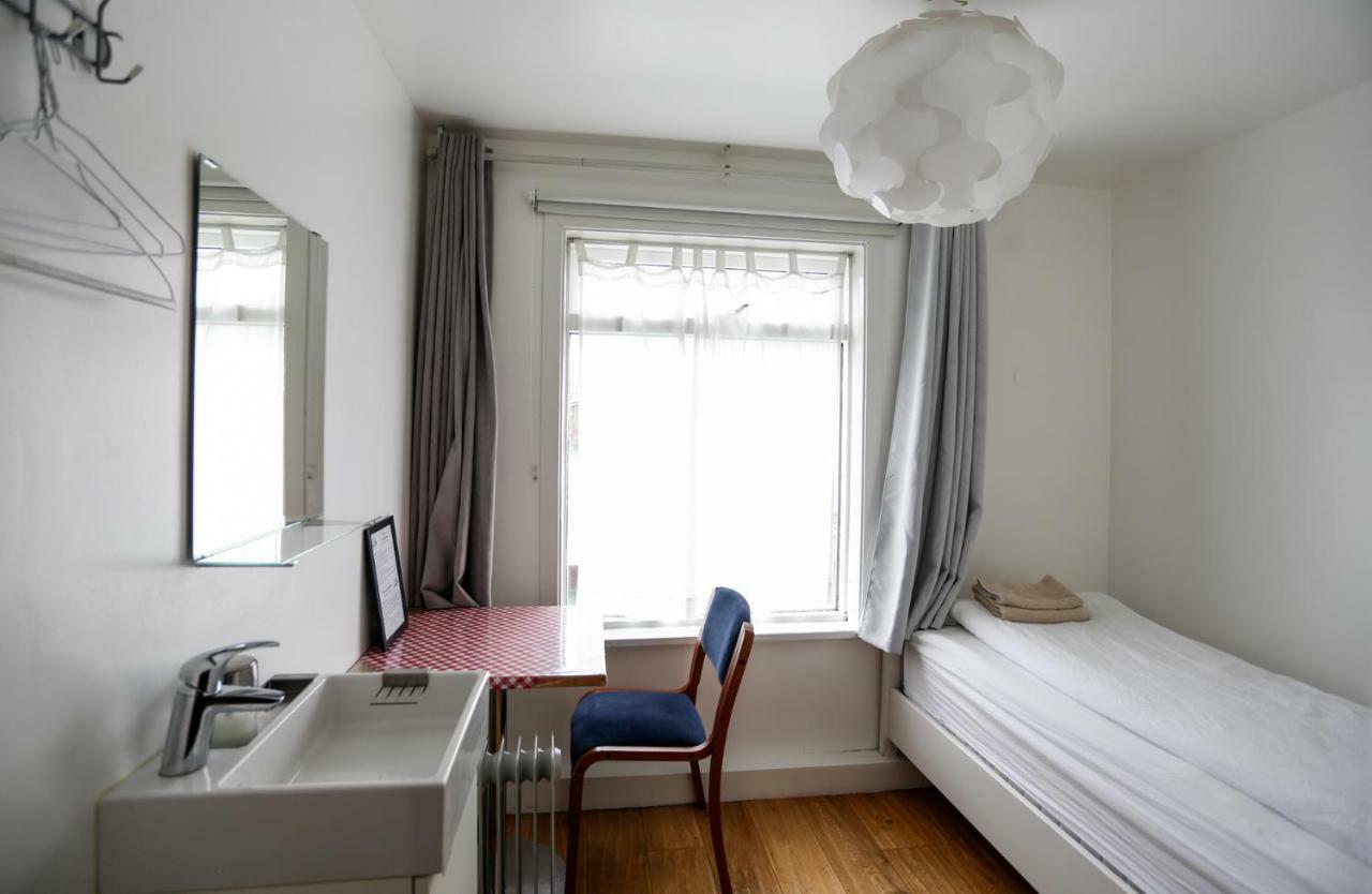 Guesthouse Summerday Reykjavik Ngoại thất bức ảnh