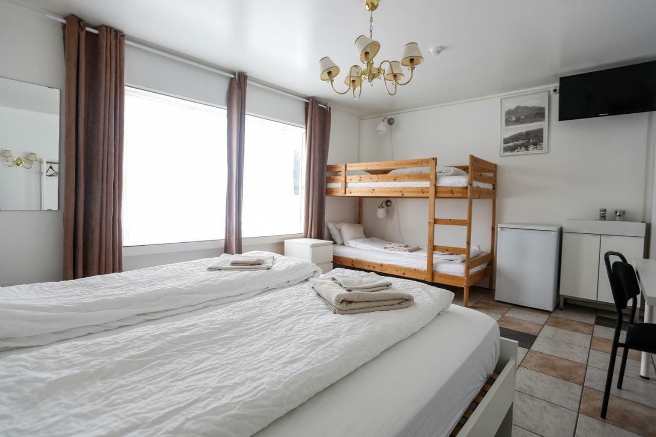 Guesthouse Summerday Reykjavik Ngoại thất bức ảnh